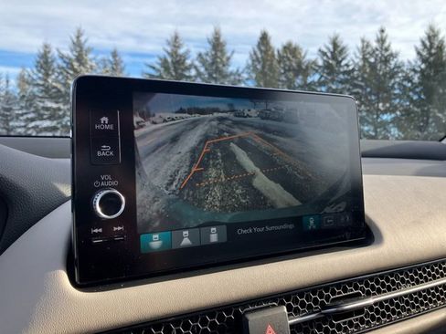 Used 2024 Honda HR-V EX-L image 8