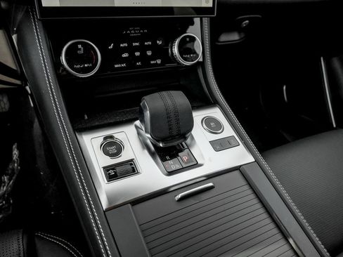 New 2026 Jaguar F-PACE R-Dynamic S image 15