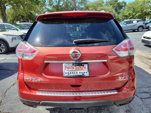 Used 2016 Nissan Rogue SV FWD image 8