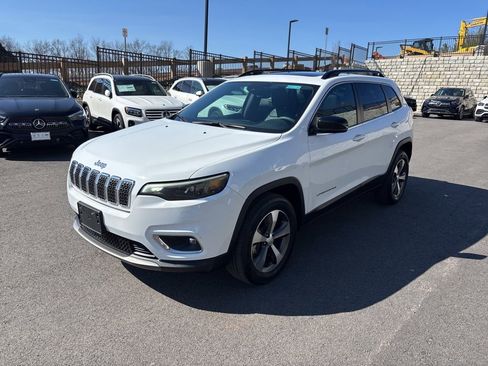 Used 2022 Jeep Cherokee Limited AWD/4WD image 1
