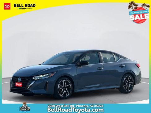 Used 2025 Nissan Sentra SR FWD image 1