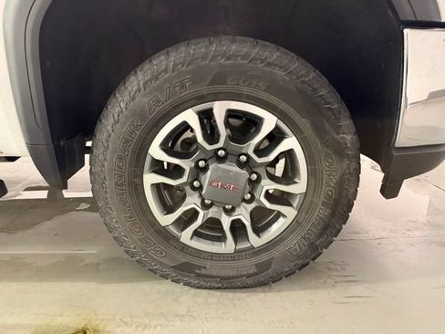 Used 2022 GMC Sierra 2500 SLE w/ SLE Value Package; AWD/4WD image 27