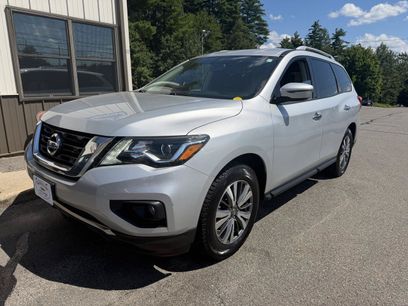 Used 2018 Nissan Pathfinder SV