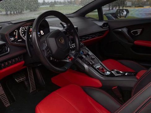 Used 2015 Lamborghini Huracan LP 610-4 image 12