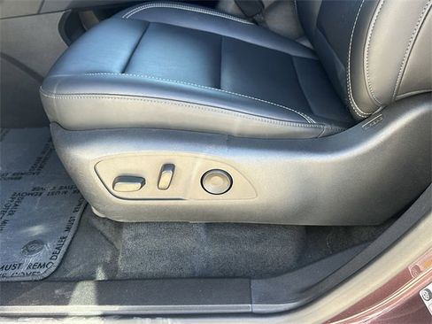 Used 2024 GMC Acadia Elevation image 27