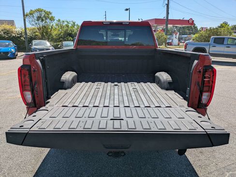 Used 2025 GMC Sierra 2500 SLE w/ SLE Value Package; image 13