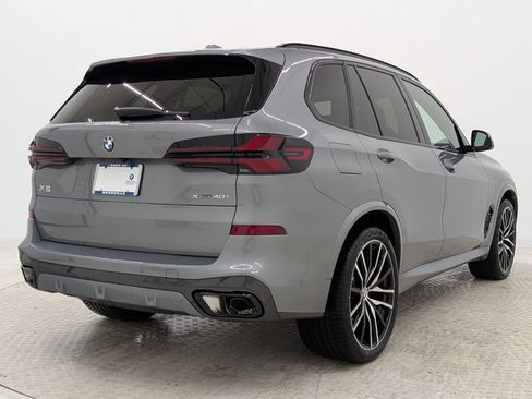 New 2026 BMW X5 xDrive40i w/ M Sport Package AWD/4WD image 9