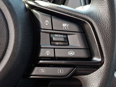 Used 2025 Subaru Crosstrek 2.0i Premium AWD/4WD image 19