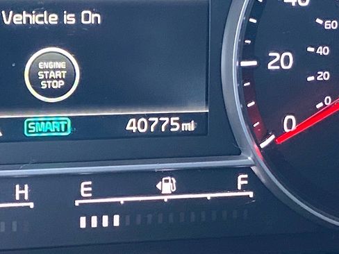 Used 2022 Kia Sorento S w/ Panoramic Sunroof Package image 14