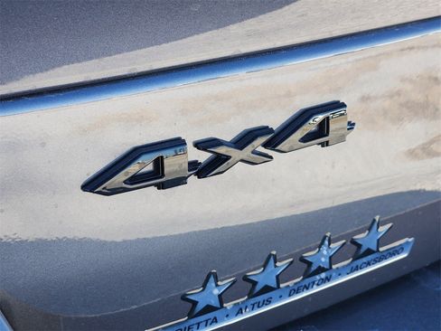 New 2025 Jeep Grand Cherokee L Limited w/ Trailer Tow Package image 8