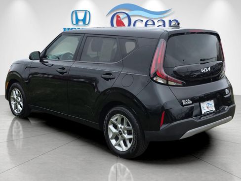 Used 2023 Kia Soul S FWD image 5