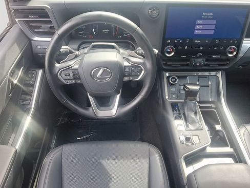Used 2024 Lexus GX 550 w/ Cold Area Package AWD/4WD image 13