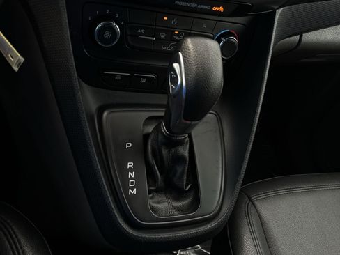 Used 2021 Ford Transit Connect XL FWD image 22