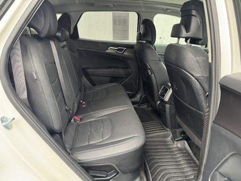 Used 2026 Kia Sportage SX Prestige image 10