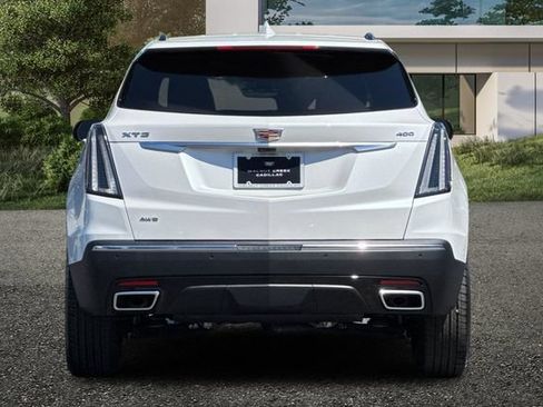 New 2026 Cadillac XT5 Sportv w/ LPO, Floor Liner Package AWD/4WD image 5