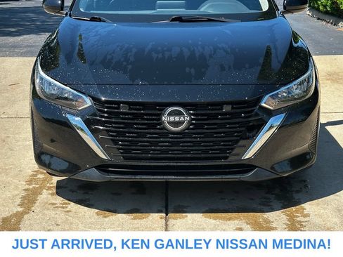 Certified 2024 Nissan Sentra SV FWD image 8