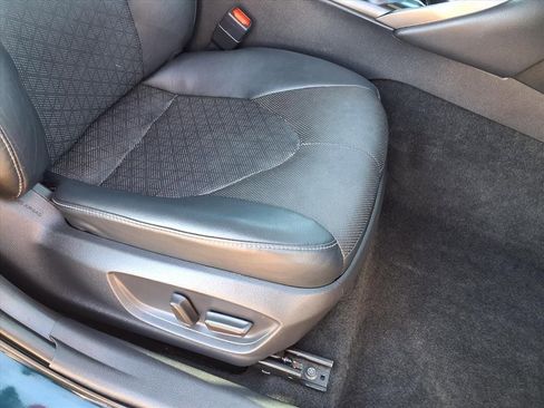 Used 2020 Toyota Camry XSE image 19