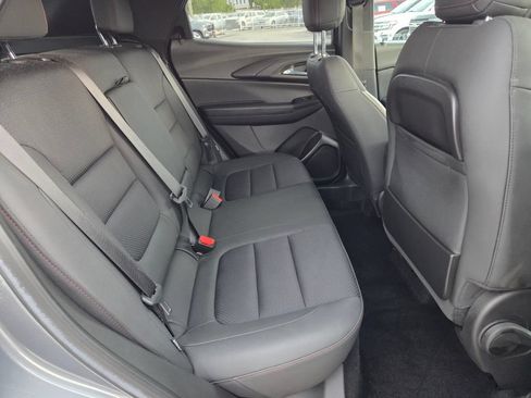 Used 2022 Chevrolet TrailBlazer RS w/ Technology Package FWD image 14