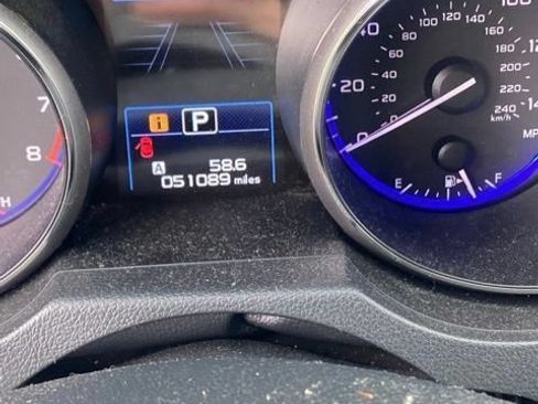 Used 2018 Subaru Outback 2.5i Limited AWD/4WD image 4