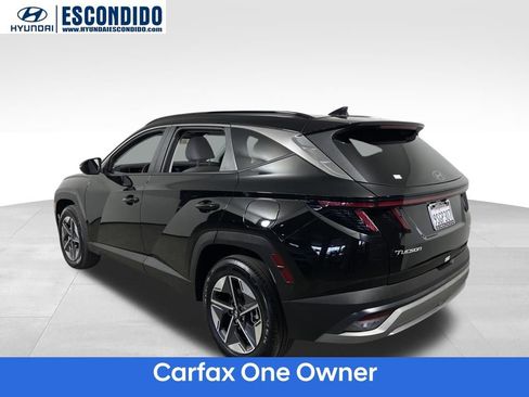 Certified 2025 Hyundai Tucson SEL image 3