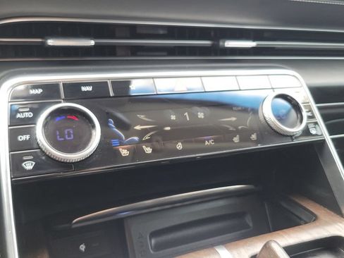 Used 2023 Genesis GV80 3.5T AWD/4WD image 19