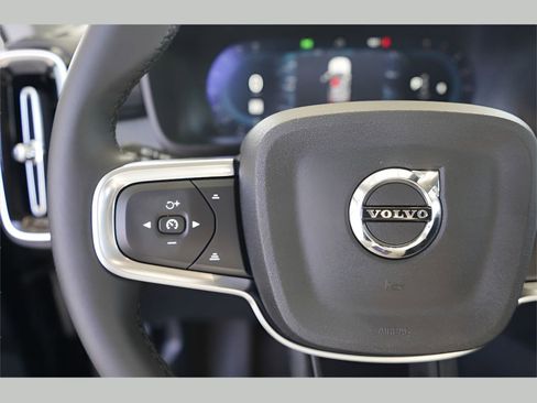 New 2025 Volvo XC40 B5 Core w/ Protection Package Premier image 13