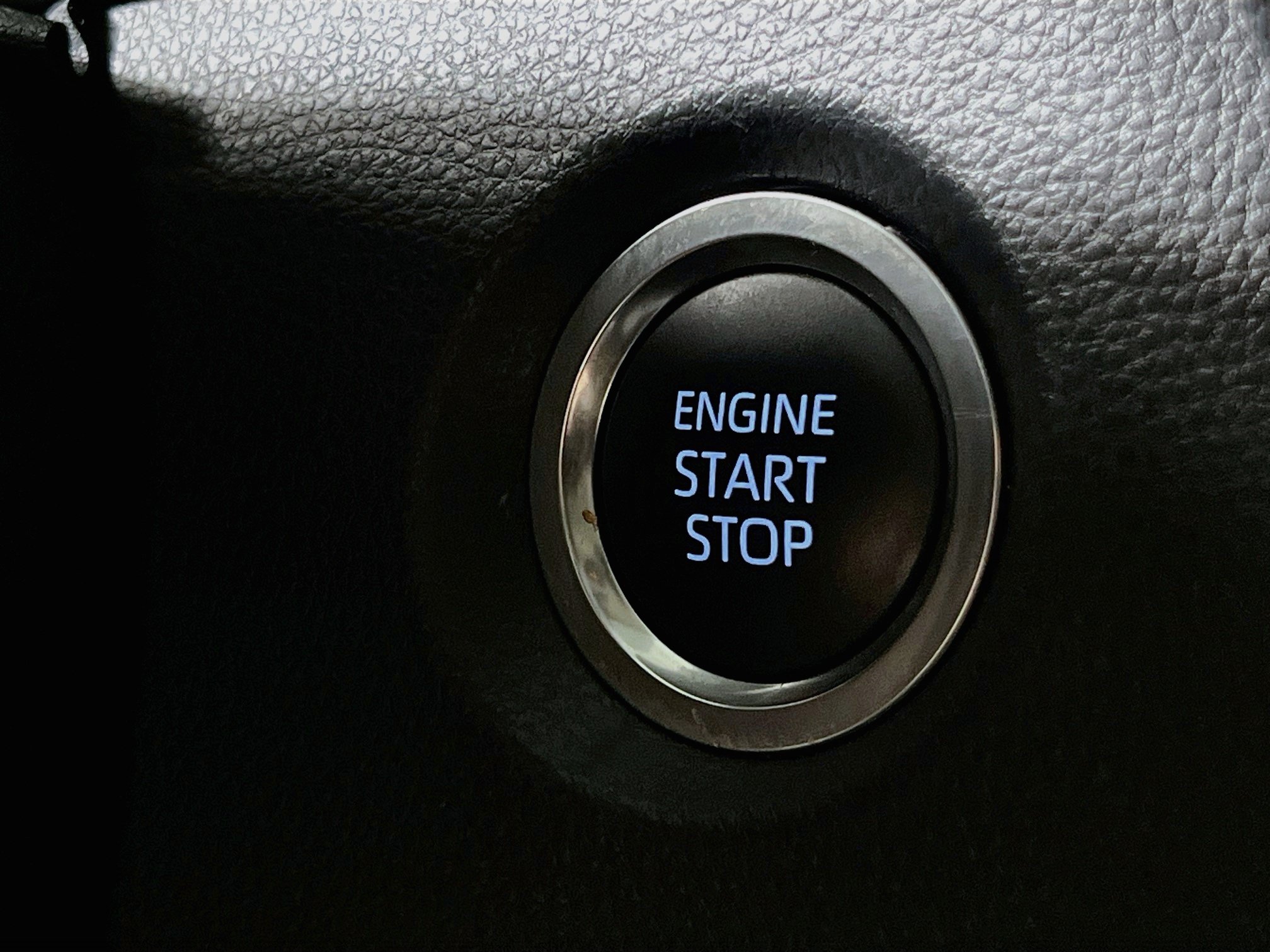 Used 2025 Toyota Corolla LE w/ Convenience Package FWD image 23