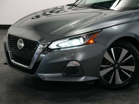Used 2021 Nissan Altima 2.5 SV FWD image 10
