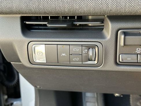 New 2026 GMC Sierra EV Elevation image 17