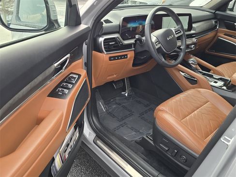 Certified 2025 Kia Telluride SX Prestige X-Pro image 9