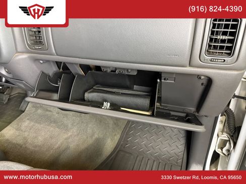 Used 2007 Chevrolet Silverado 2500 LT w/ Heavy-Duty Power Package image 47