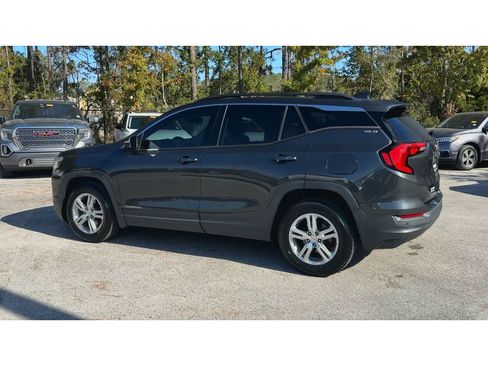 Certified 2018 GMC Terrain SLE w/ Driver Convenience Package image 6