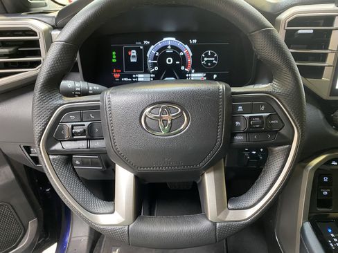 Used 2025 Toyota Tundra Limited image 33