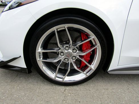 Used 2025 Chevrolet Corvette Z06 w/ Z07 Performance Package image 25