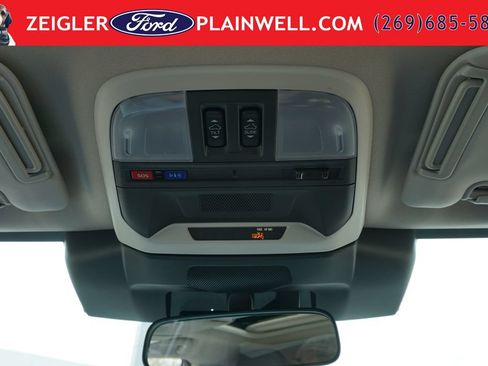Used 2025 Subaru Crosstrek 2.5i Premium AWD/4WD image 28