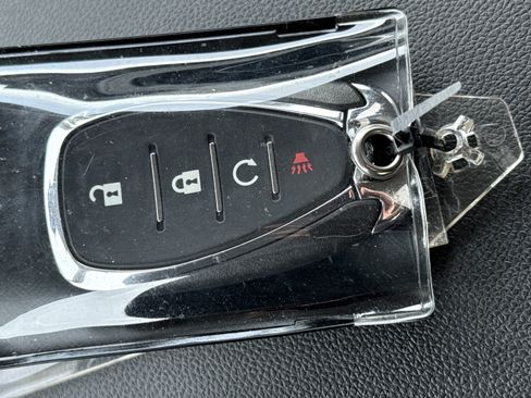 Used 2026 Chevrolet Trax LT image 33