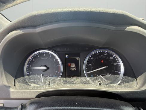 Used 2019 Toyota Highlander XLE AWD/4WD image 16