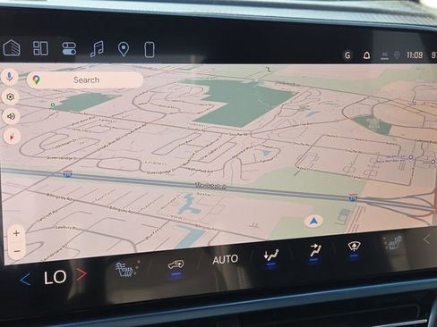 New 2026 Chevrolet Equinox EV LT image 15