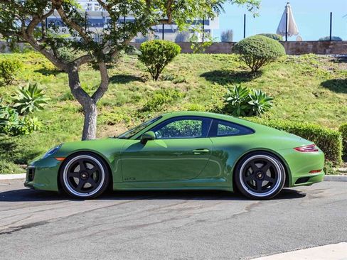 Used 2019 Porsche 911 GT3 RS image 2