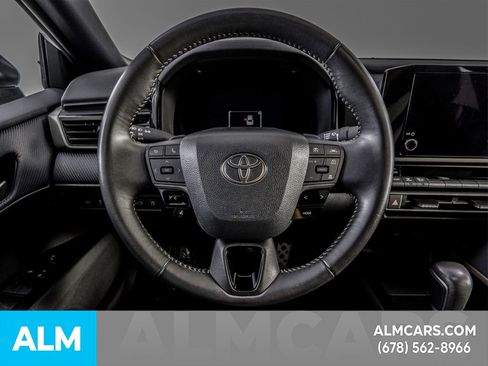 Used 2025 Toyota Camry SE image 24