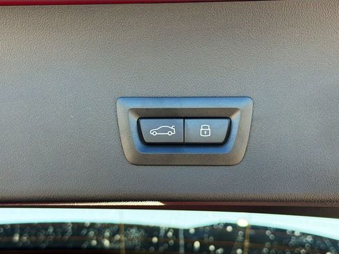 Used 2025 BMW X3 xDrive30i w/ Premium Package image 14