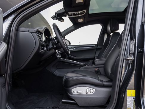 New 2026 Porsche Macan S image 22