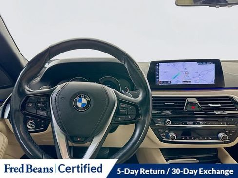 Used 2018 BMW 530i xDrive image 25
