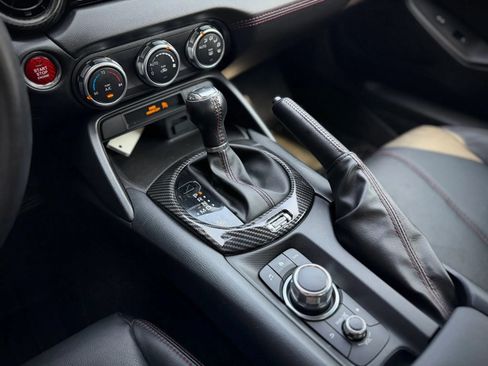 Used 2016 MAZDA MX-5 Miata Grand Touring RWD image 11