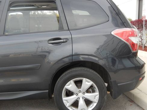 Used 2015 Subaru Forester 2.5i Premium w/ All-Weather Package AWD/4WD image 11
