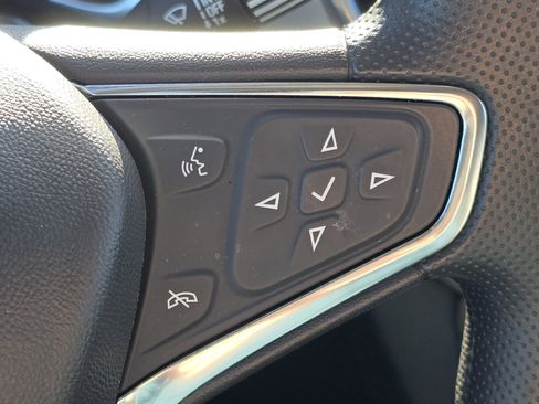 Used 2024 Chevrolet Equinox LS w/ LS Convenience Package image 10