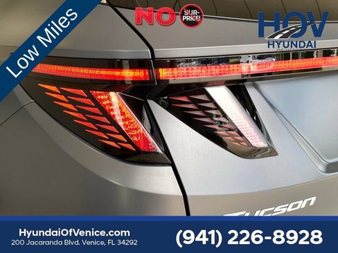 Certified 2025 Hyundai Tucson Limited FWD image 8