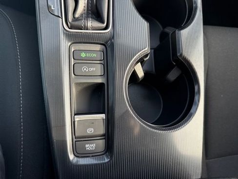 Used 2023 Honda Civic LX image 28