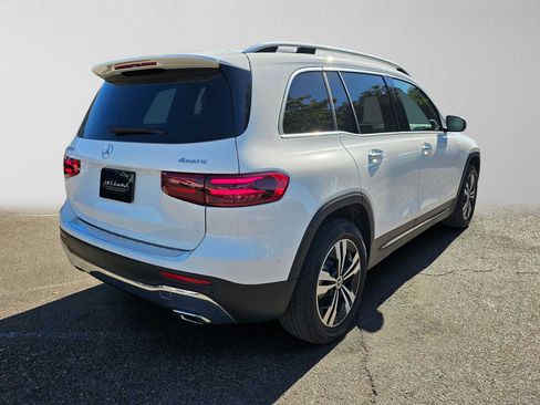Used 2026 Mercedes-Benz GLB 250 4MATIC image 3
