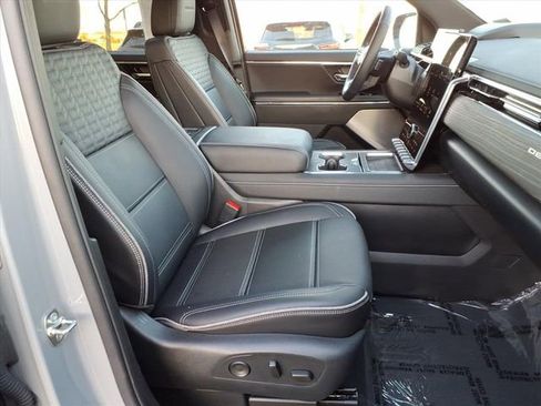 Used 2025 GMC Sierra EV Denali image 28